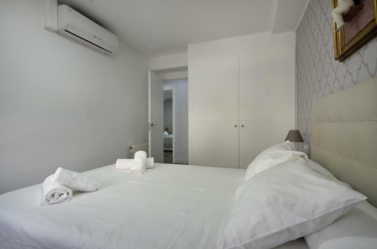 Apartment Ronda Sant Antoni Girona Exterior photo